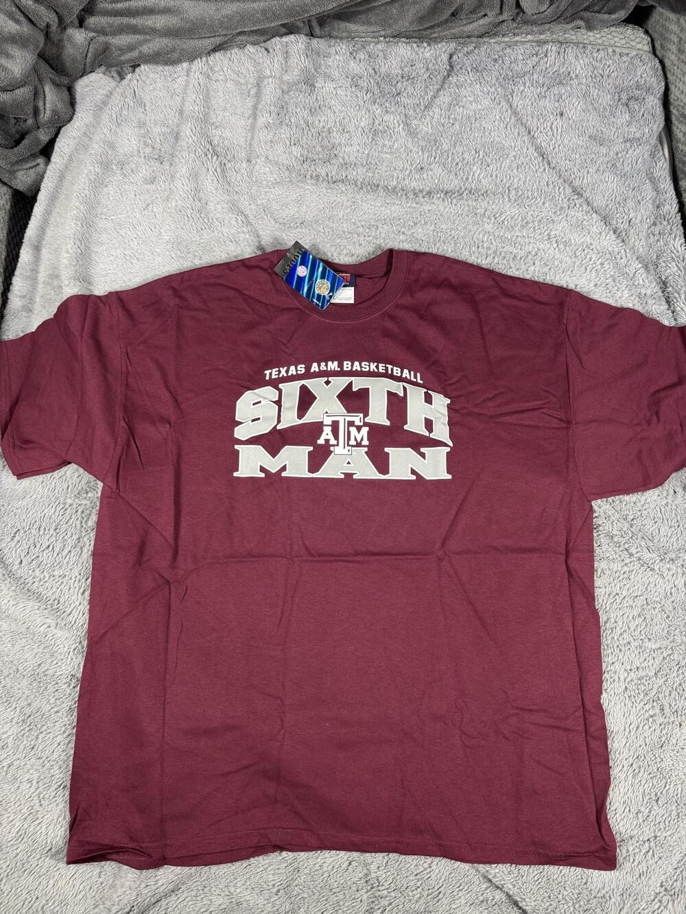 Texas A&M Aggies Shirt Mens 2XL Red NCAA Basketball Sixth Man Graphic Tee